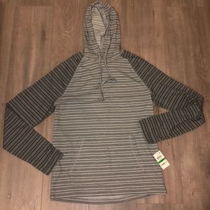 Men’s American Rag light knit hooded sweater